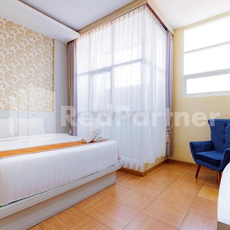 De Malang Sweet Homestay Syariah Mitra Reddoorz Εξωτερικό φωτογραφία