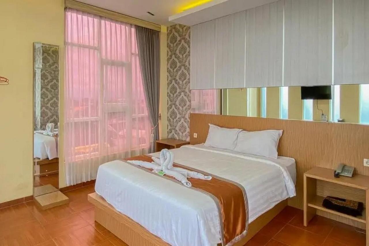 De Malang Sweet Homestay Syariah Mitra Reddoorz Εξωτερικό φωτογραφία